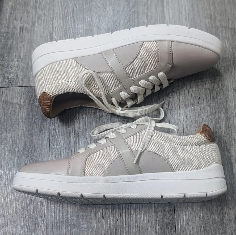 Rockport Women's TF Navya Circle Lace up Sneakers - Picture 6 of 8